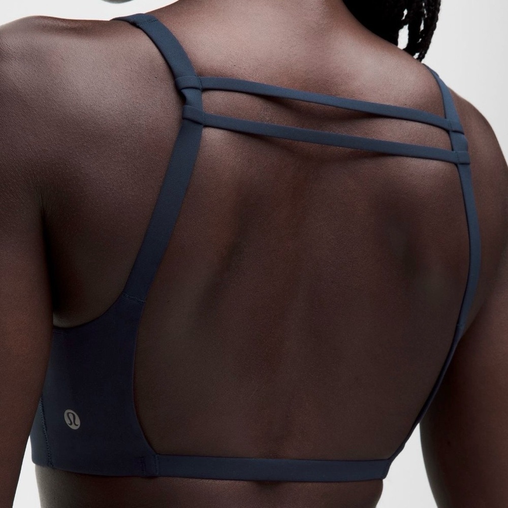 lululemon LightLift Open-Back Bra Light Support, B/C Cup NWT True Navy